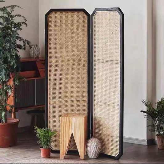 Huber Rattan Divider